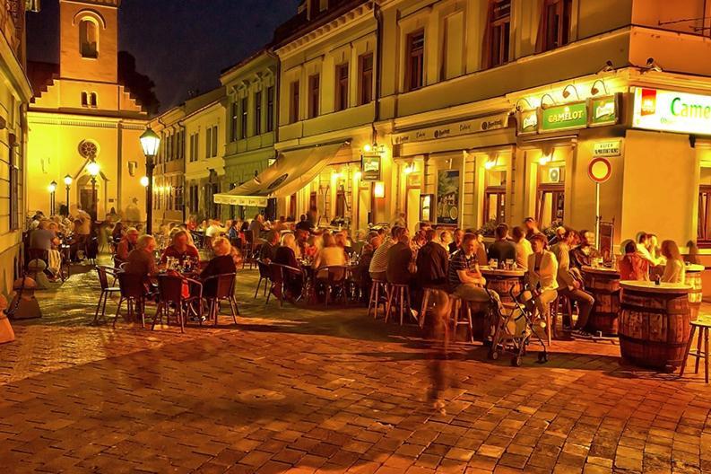Blizko Stanice Apartment Kosice Center Zewnętrze zdjęcie